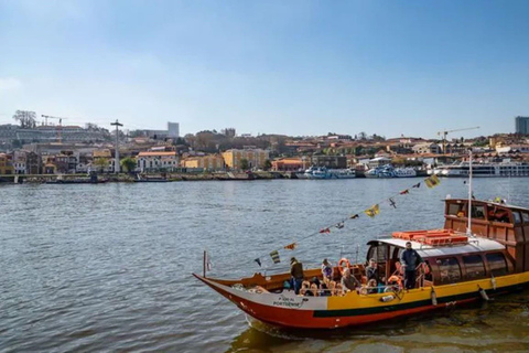 Porto: Visit the Lello bookshop and take a cruise Porto: Visit Lello Bookstore and take a Cruise