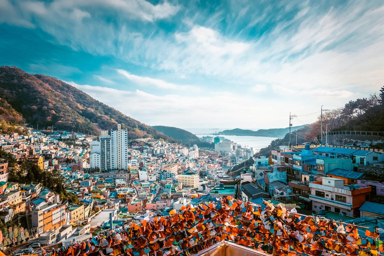 Busan: Taejongdae, crucero aéreo, pueblo y playa de GamcheonExcursión en grupo, encuentro en la estación de Seomyeon