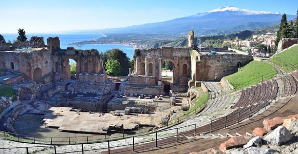 Geführte Bootstour vom Hafen in Messina: Taormina und Castelmola