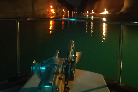 Canal de Corinto: travesía en barco con fondo de cristal St. Andreas