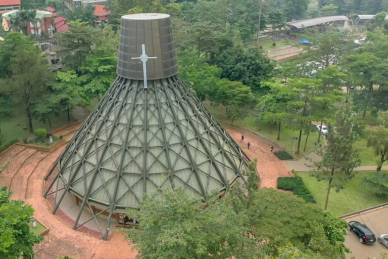 Kampala: City Tour with Lunch or Dinner & Dance Show