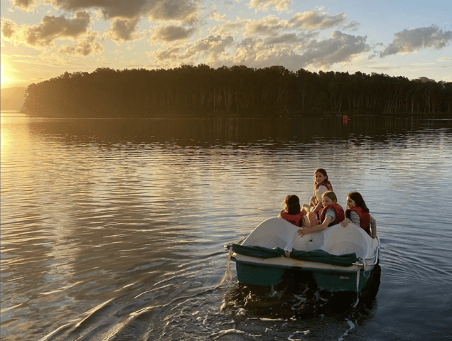 Sydney: Self-Guide Tour in Narrabeen with Kayak Hire