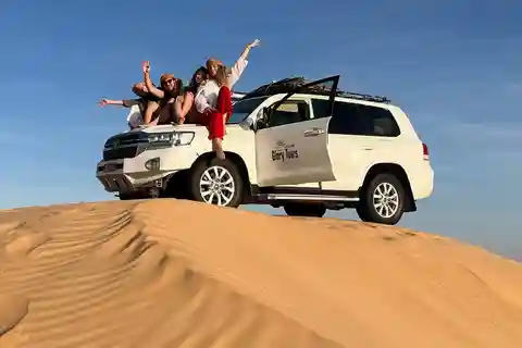 Safari nel deserto, tramonto e sand bashing (deserto di Rub Al Khali)