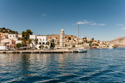 Depuis Rhodes : journée sur l'île de Symi en bateauVisite avec lieu de rencontre à Mandraki