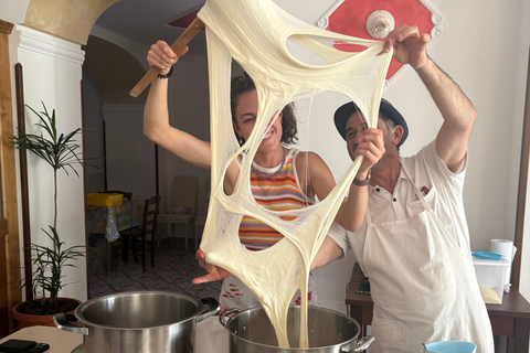 Côte amalfitaine : Atelier sur la mozzarella, les pâtes et le tiramisù