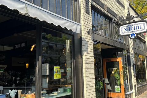 Seattle: Ballard Farmers Market Food & Nordic History Tour
