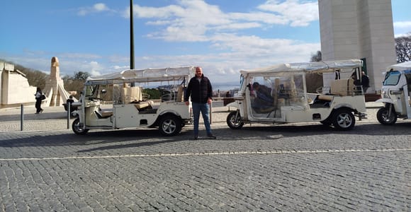 Lisbon: 3-Hour Sightseeing Tuk-Tuk Tour with Free Pickup