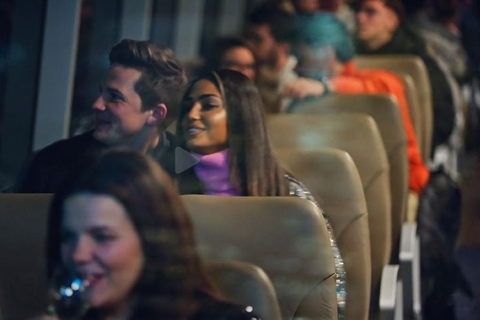 夜幕下的伦敦：灯火辉煌的大河官方游船之旅