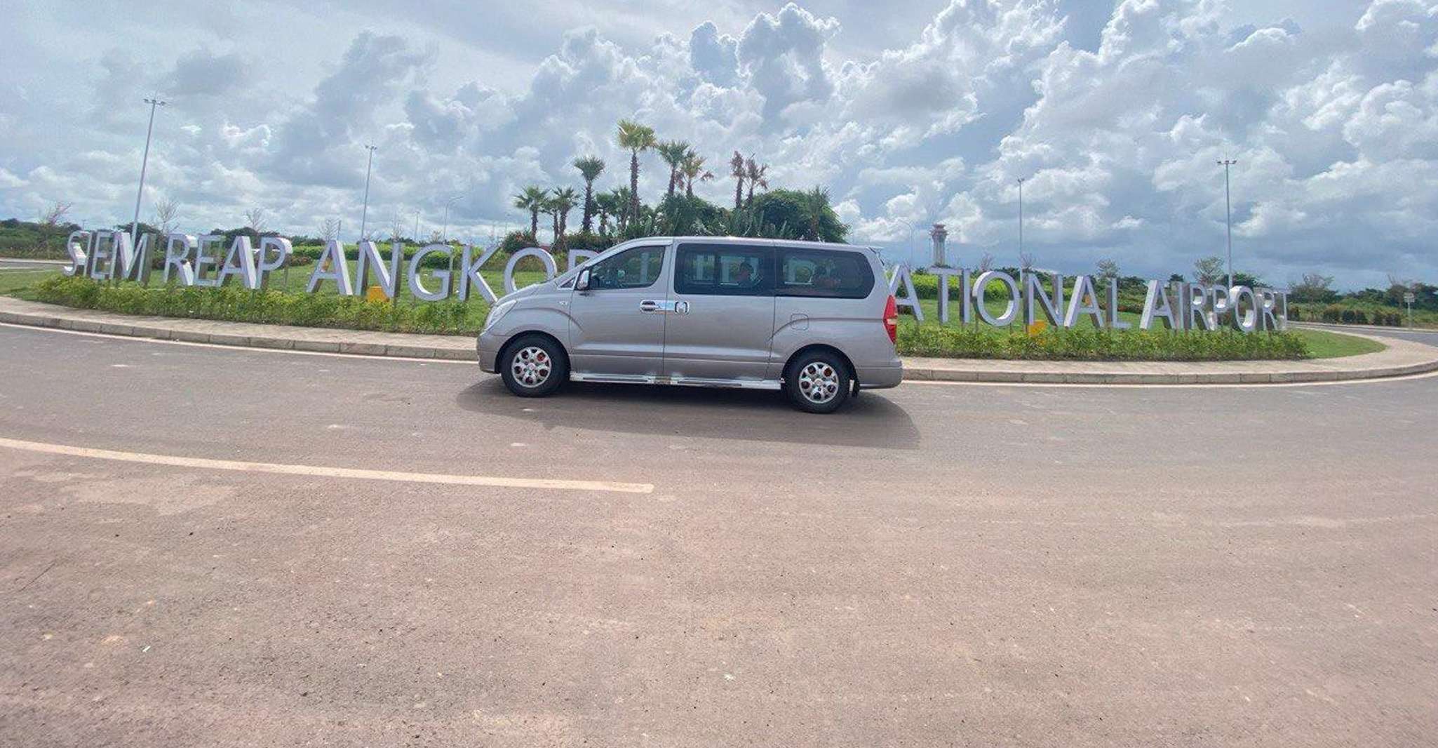 Taxi privato Phnom Penh a Ha Tien traghetto Pier a Phu Quoc - Hizvo