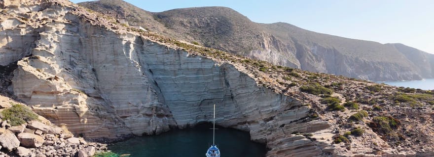Paros Antiparos : visite d'une jounée en bateau avec déjeuner et boissons