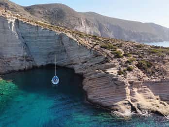Paros Antiparos: Full-Day Boat Tour with Lunch & Drinks