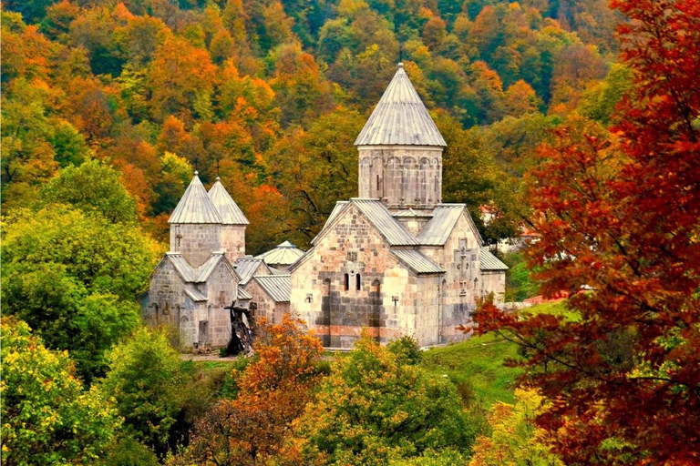 Historia y naturaleza: Lago Sevan, Dilijan, TsaghkadzorTour privado sin guía