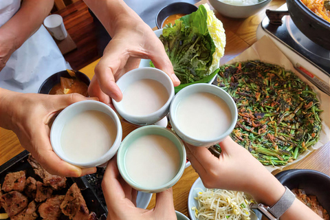 Seoul: Hiking for Drinking Like a Local with Food & Liquor Seoul: Hiking for Drinking Like a Local with Lunch & Liquor