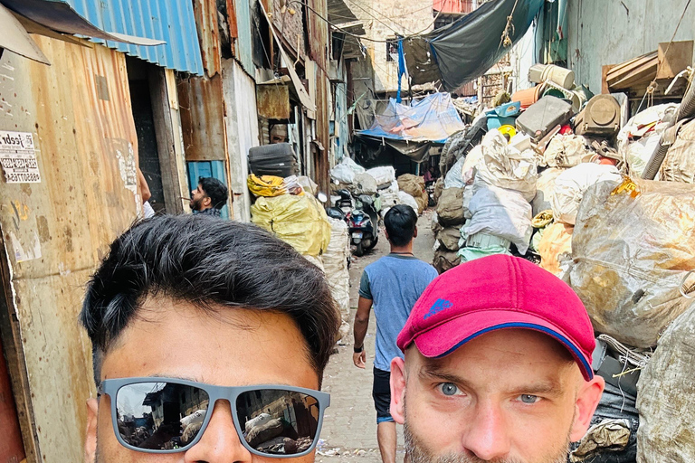 Mumbai: Unique Dharavi Slum Tour with a Local Guide Tour with Hotel Pickup & Drop