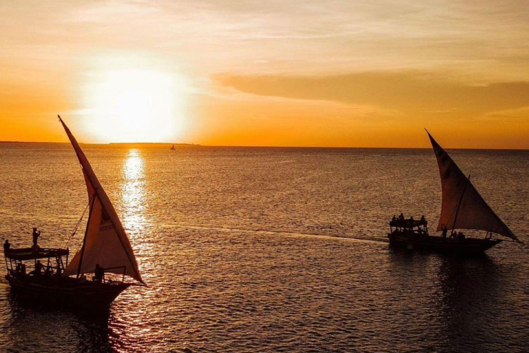 Croisière au coucher du soleil à Nungwi