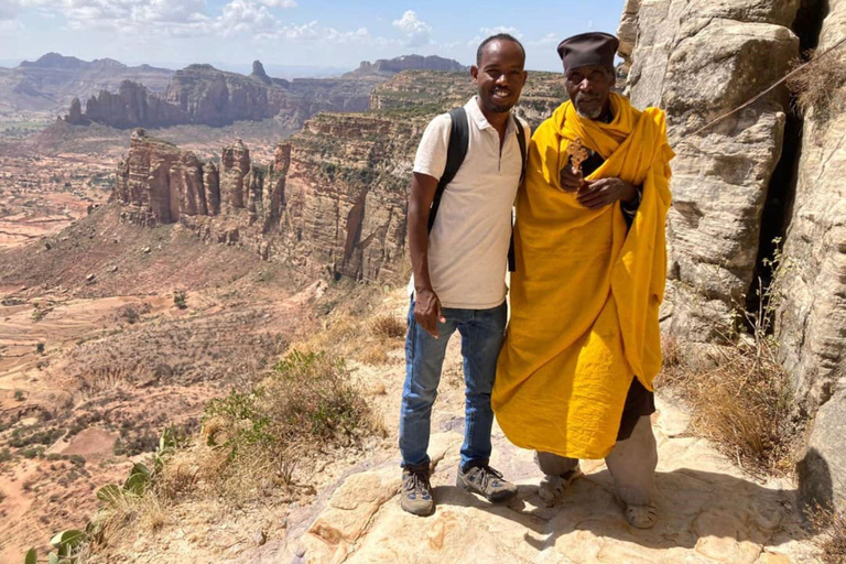 Antike Wunderwerke erforschen: Eine 3-tägige Tour zu den Geralta-Kirchen