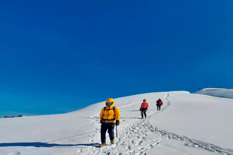 “High-Mountain Expedition: Summit of Vallunaraju from Huaraz” “High Mountain Expedition: Summit of Vallunaraju from Huaraz”