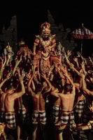 Privado, Uluwatu Temple & Kecak Fire Dance Show con puesta de sol - Housity
