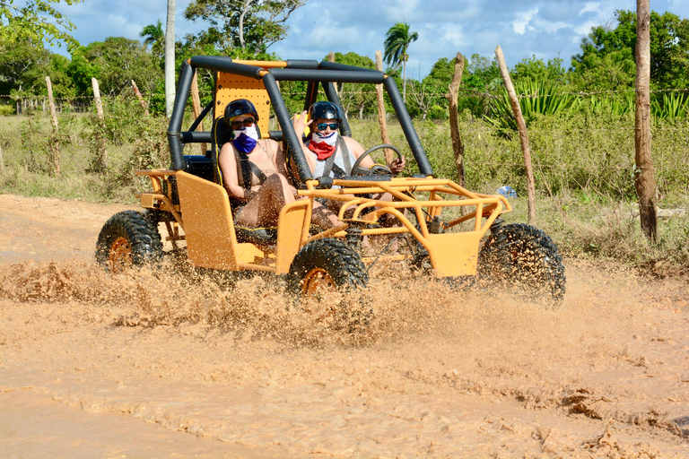 Punta Cana Buggy Avontuur met privé grot Cenote zwemmen