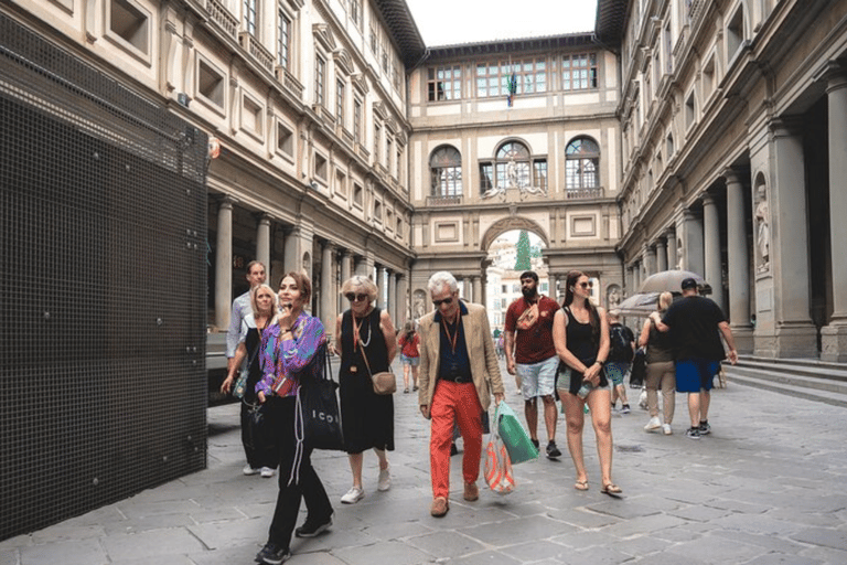 Firenze: Tour guidato a piedi per piccoli gruppiTour guidato in francese