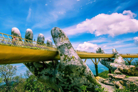 Hoi An/Da Nang: Colinas de Ba Na e Ponte Dourada à tardeInclui o teleférico de Ba Na Hills e um ingresso para o Fantasy Park