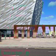 From Belfast: Titanic Museum and Giant’s Causeway Tour