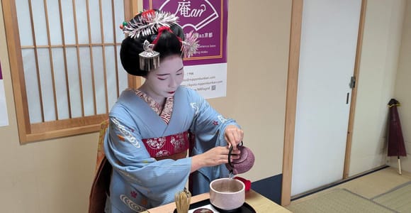 Kyoto: Tea Ceremony with Maiko