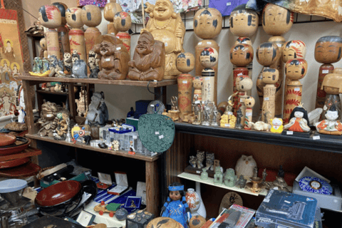 Tokyo: Old Tokyo Walk with Yanaka Retro Street & Nezu Shrine