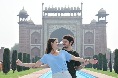 Taj Mahal with Professional Photoshoot Tour