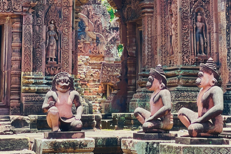 Ukryte klejnoty Kambodży: Kbal Spean i świątynia Banteay Srei