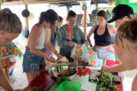 El Paredon: Traditional Cooking Class with a Local Family