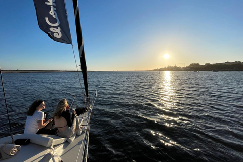 Porto: Charming Sailboat Cruise Sunset