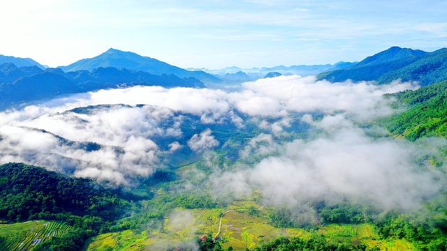 From Hanoi: Mai Chau - Pu Luong 3 Days 2 Nights Tour