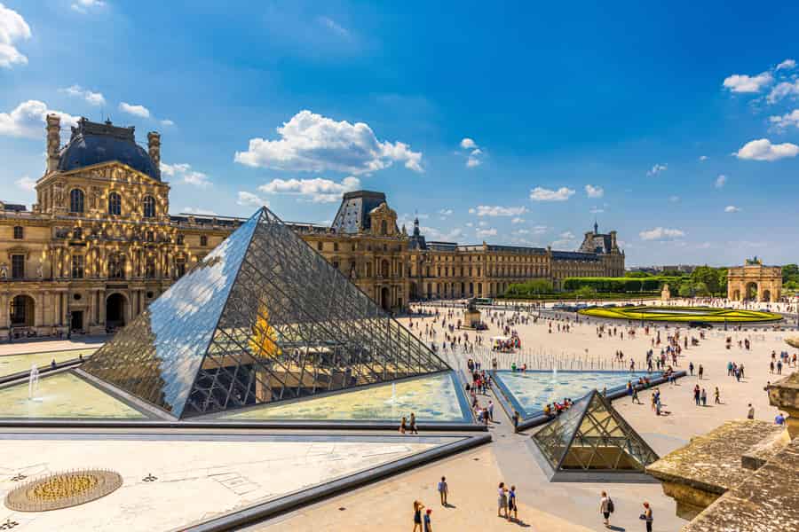 Paris-Ikonen-Express-Tour – von Notre-Dame zum Louvre. Kleine Gruppe. Foto: GetYourGuide Paris-Ikonen-Express-Tour – von Notre-Dame zum Louvre. Kleine Gruppe. Foto: GetYourGuide