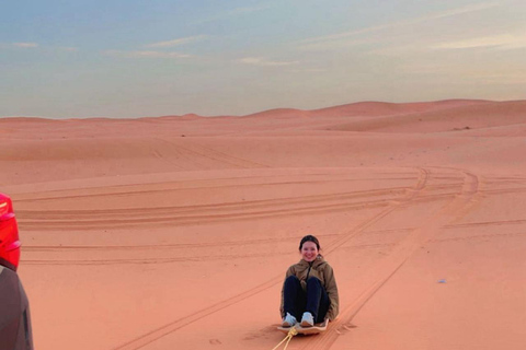 Riyadh: Red Sands Dunes Tour with Camel Ride & Snacks
