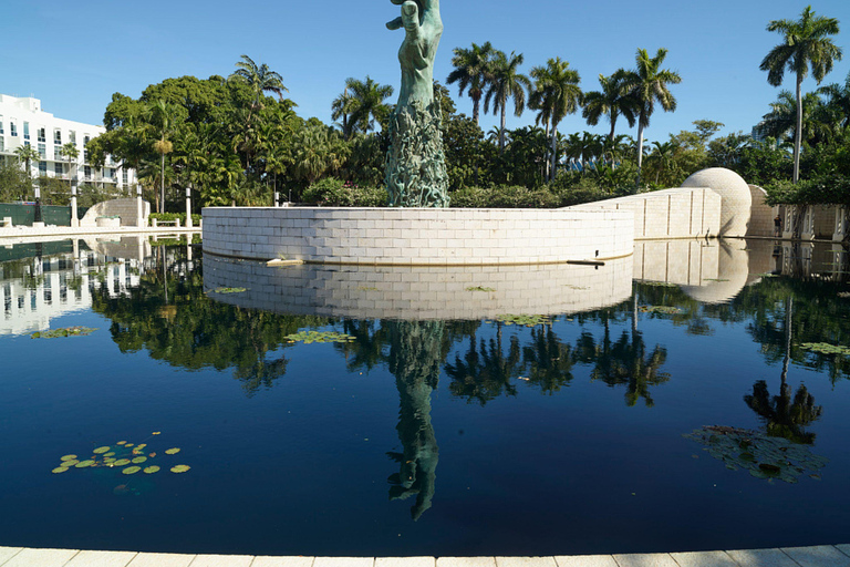 Miami Beach: Guided Tour with Expert Local Guide