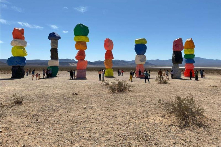 Las Vegas: 7 Magic Mountains Tour with Lunch