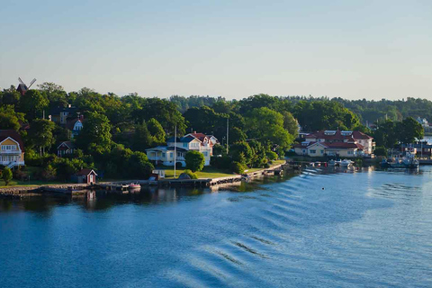 Stockholm: Archipelago Tour with Swedish Fika