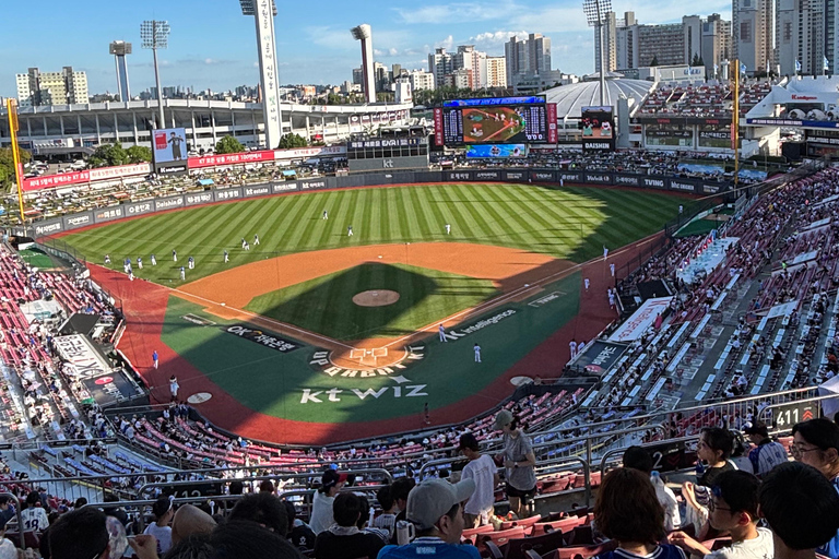 Suwon: Baseball Game with Fortress and Local Food Tour