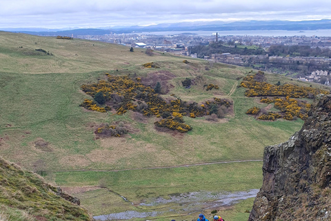 Edinburgh: Guided Hike to Arthur's Seat and Holyrood Park