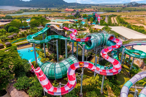 Pattaya: Columbia Pictures Aquaverse Ticket & Hotel Transfer