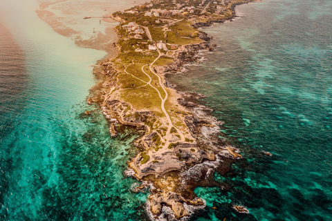 Från Cancun: Njut av en katamarantur till Islas Mujeres med transport.