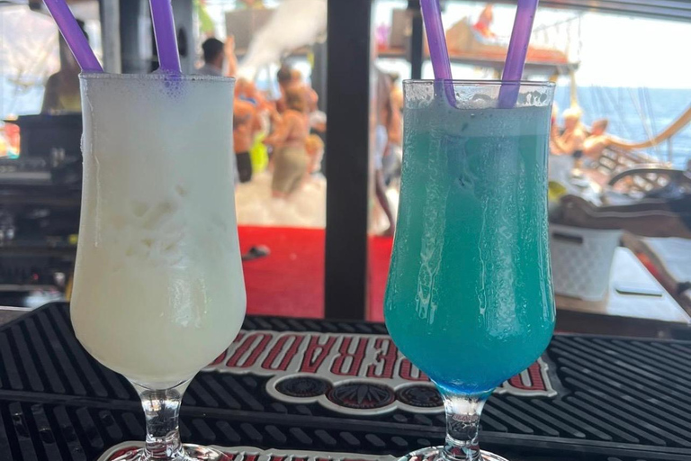 Alanya: Romantic Boat Tour with Lunch and Drinks
