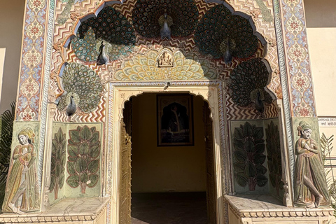 From Jaipur: Pink City Full-Day Heritage Guided Tour by Car From Jaipur: Private Tour with Car, Driver & Guide Only