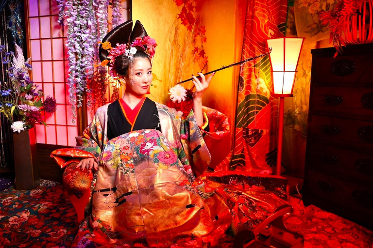 Tokyo: Private Makeover Photography Studio in Luxury Kimono