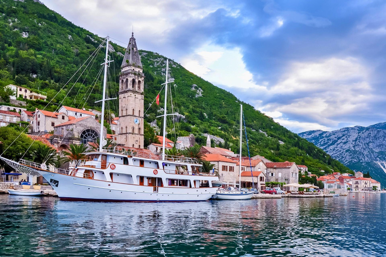 Private Full Day Trip Montenegro from Dubrovnik Without Local Guide