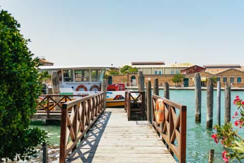 Boat Trip: Glimpse of Murano, Torcello & Burano Islands