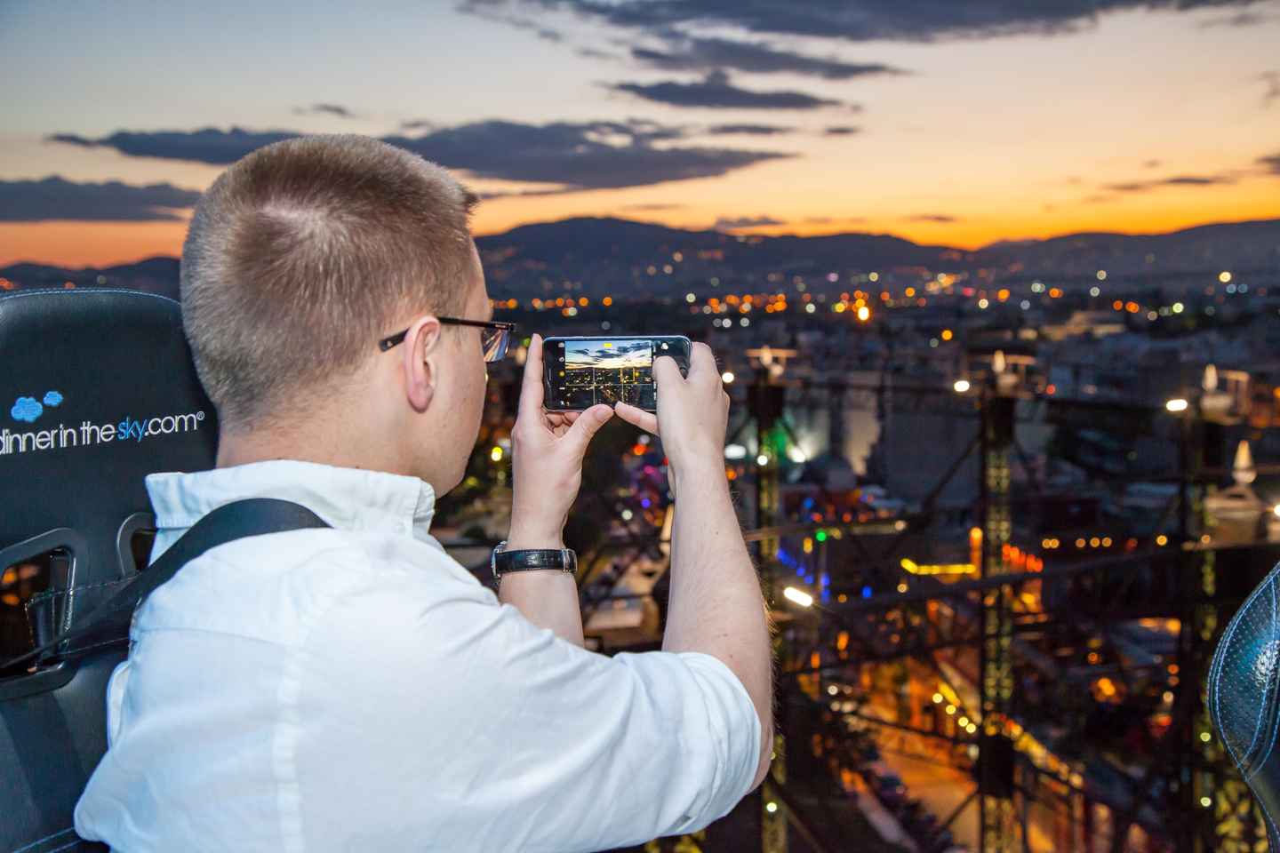 Atenas: Cena en el Cielo