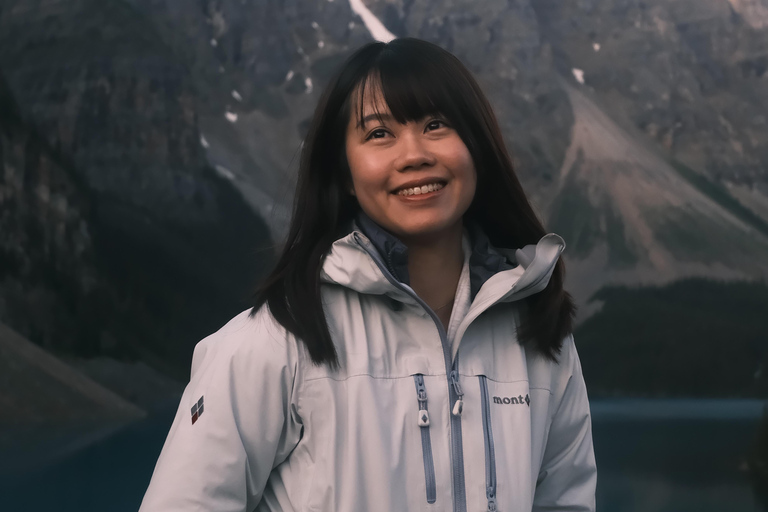 كالجاري: شروق الشمس في بحيرة موراين وبحيرة لويز ورحلات السفاري للحياة البريةCalgary:Moraine Lake Sunrise &amp; Lake Loui