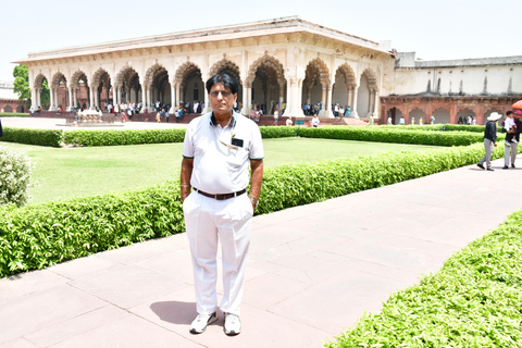 From Delhi: Taj Mahal Day Trip with Traditional Indian Lunch Delhi: Taj Mahal with Traditional Indian Lunch, Car, Tickets